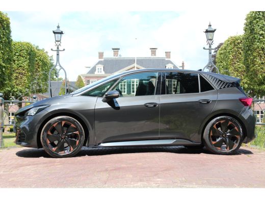 CUPRA Born Performance One 62 kWh | 1 EIGENAAR! | NL-AUTO! | MASSAGE STOEL | STOELVERWARMING | BLIS | DEALER... ActivLease financial lease