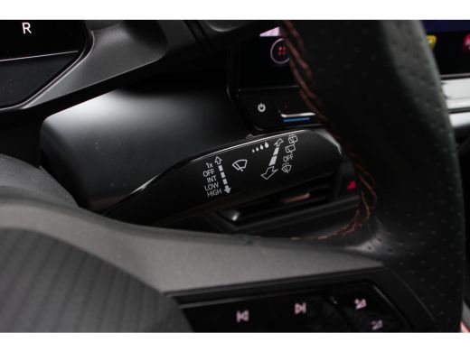 CUPRA Born Performance One 62 kWh | 1 EIGENAAR! | NL-AUTO! | MASSAGE STOEL | STOELVERWARMING | BLIS | DEALER... ActivLease financial lease