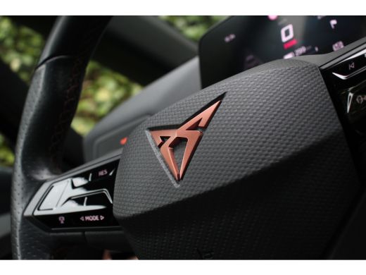 CUPRA Born Performance One 62 kWh | 1 EIGENAAR! | NL-AUTO! | MASSAGE STOEL | STOELVERWARMING | BLIS | DEALER... ActivLease financial lease