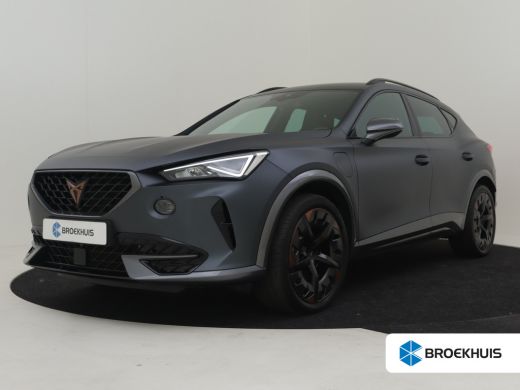 CUPRA Formentor 1.4 TSI e-Hybrid Essential 204pk l Lederen bekleding | Dodehoekdetectie | Navigatie | Parkeersens... CUPRA Formentor 1.4 TSI e-Hybrid Essential 204pk l Lederen bekleding | Dodehoekdetectie | Navigatie | Parkeersens...
