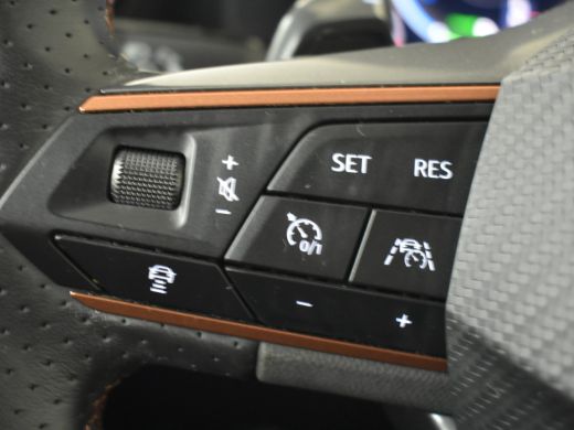 CUPRA Formentor 1.4 TSI e-Hybrid Essential 204pk l Lederen bekleding | Dodehoekdetectie | Navigatie | Parkeersens... ActivLease financial lease