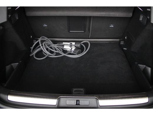 DS DS 7 E-Tense 225-PK Performance Line+ LUXE UITVOERING | 360' GRADEN CAMERA | DRAADLOZE CARPLAY | ALCAN... ActivLease financial lease