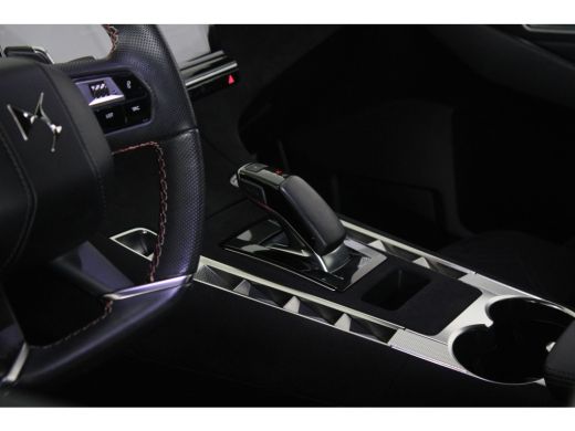 DS DS 7 E-Tense 225-PK Performance Line+ LUXE UITVOERING | 360' GRADEN CAMERA | DRAADLOZE CARPLAY | ALCAN... ActivLease financial lease