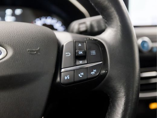 Ford Focus 1.0 EcoBoost Titanium (APPLE CARPLAY, GROOT NAVI, CLIMATE, ADAPTIVE CRUISE, SPORTSTOELEN, KEYLESS... ActivLease financial lease