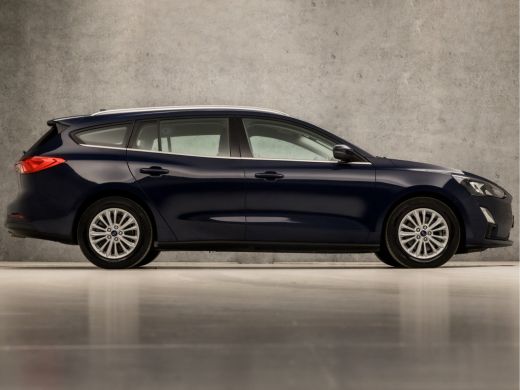 Ford Focus 1.0 EcoBoost Titanium (APPLE CARPLAY, GROOT NAVI, CLIMATE, ADAPTIVE CRUISE, SPORTSTOELEN, KEYLESS... ActivLease financial lease