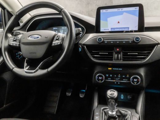 Ford Focus 1.0 EcoBoost Titanium (APPLE CARPLAY, GROOT NAVI, CLIMATE, ADAPTIVE CRUISE, SPORTSTOELEN, KEYLESS... ActivLease financial lease