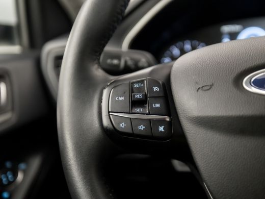 Ford Focus 1.0 EcoBoost Titanium Business Automaat (APPLE CARPLAY, GROOT NAVI, STUUR/STOELVERWARMING, PARKEE... ActivLease financial lease