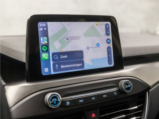 Ford Focus 1.0 EcoBoost Titanium Business Automaat (APPLE CARPLAY, GROOT NAVI, STUUR/STOELVERWARMING, PARKEE... ActivLease financial lease
