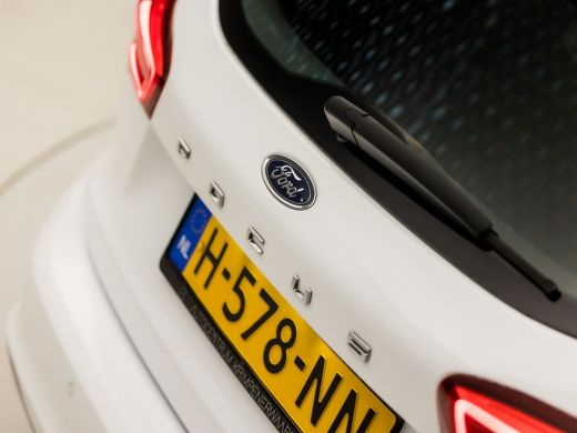 Ford Focus 1.0 EcoBoost Titanium Business Automaat (APPLE CARPLAY, GROOT NAVI, STUUR/STOELVERWARMING, PARKEE... ActivLease financial lease