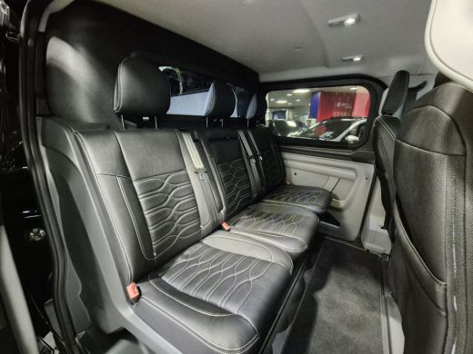 Ford Transit Custom 320 L2 233pk Black Platinum DC Rijklaar excl. BTW incl. BPM 0,99% FL ActivLease financial lease