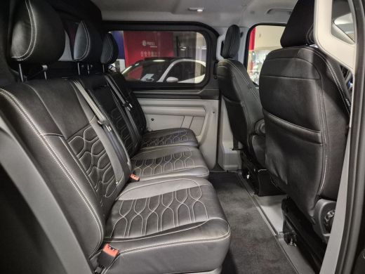 Ford Transit Custom 320 L2 233pk Black Platinum DC Rijklaar excl. BTW incl. BPM 0,99% FL ActivLease financial lease