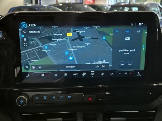 Ford Transit Custom 320 L2 233pk Black Platinum DC Rijklaar excl. BTW incl. BPM 0,99% FL ActivLease financial lease