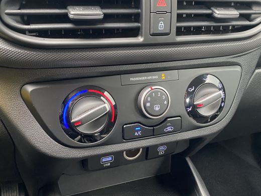 Hyundai i10 1.0 67pk Comfort Smart | LED | Airco | Carplay | Camera | Navigatie | Bluetooth | Cruisecontrol |... ActivLease financial lease