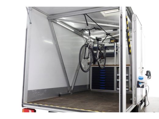 Iveco Daily 35S16 160pk HiMatic Automaat Bakwagen met laadklep Mobiele fietswerkplaats 10-2022 ActivLease financial lease