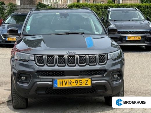 Jeep Compass 4xe 240 Plug-in Hybrid Electric Trailhawk Panoramadak | Adaptieve Cruise | Leder/Stof | Stoelverw... Jeep Compass 4xe 240 Plug-in Hybrid Electric Trailhawk Panoramadak | Adaptieve Cruise | Leder/Stof | Stoelverw...