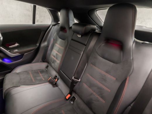 Mercedes-Benz CLA Shooting Brake 200 AMG Sport 164Pk Automaat (PANORAMADAK, MEMORY SEATS, SFEERVERLICHTING, LEDER/A... ActivLease financial lease
