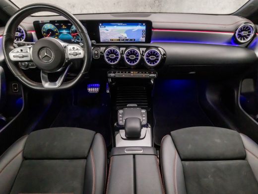 Mercedes-Benz CLA Shooting Brake 200 AMG Sport 164Pk Automaat (PANORAMADAK, MEMORY SEATS, SFEERVERLICHTING, LEDER/A... ActivLease financial lease