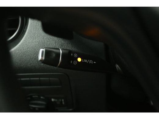 Mercedes-Benz Vito 114 CDI Lang Airco Cruise Navigatie Trekhaak 3 Persoons ActivLease financial lease