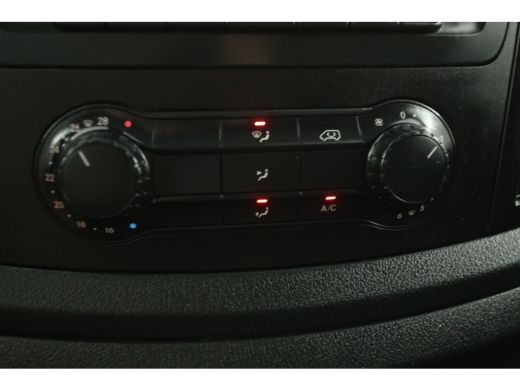 Mercedes-Benz Vito 114 CDI Lang Airco Cruise Navigatie Trekhaak 3 Persoons ActivLease financial lease