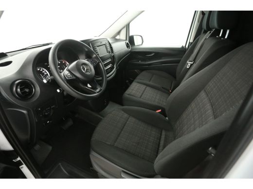 Mercedes-Benz Vito 114 CDI Lang Airco Cruise Navigatie Trekhaak 3 Persoons ActivLease financial lease