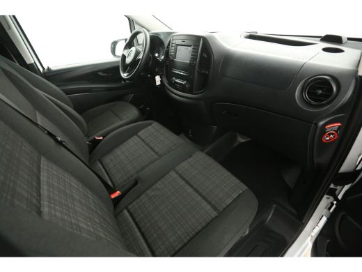 Mercedes-Benz Vito 114 CDI Lang Airco Cruise Navigatie Trekhaak 3 Persoons ActivLease financial lease