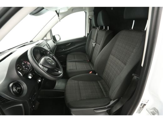 Mercedes-Benz Vito 114 CDI Lang Airco Cruise Navigatie Trekhaak 3 Persoons ActivLease financial lease