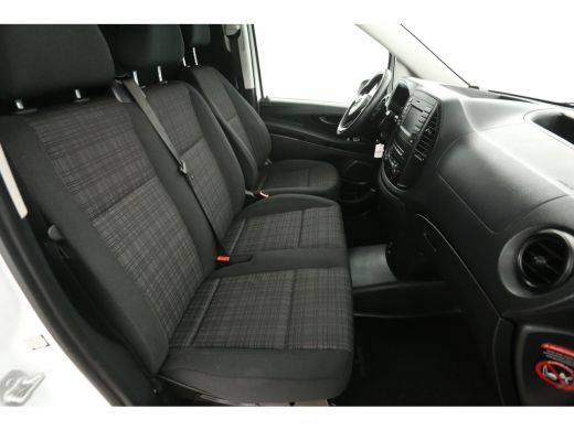Mercedes-Benz Vito 114 CDI Lang Airco Cruise Navigatie Trekhaak 3 Persoons ActivLease financial lease