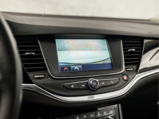 Opel Astra Sports Tourer 1.2 Elegance (APPLE CARPLAY, NAVIGATIE, CLIMATE, CAMERA, ADAPTIVE CRUISE, LEDER, SP... ActivLease financial lease