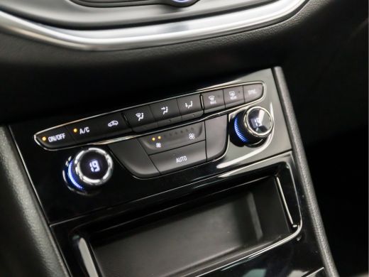 Opel Astra Sports Tourer 1.2 Elegance (APPLE CARPLAY, NAVIGATIE, CLIMATE, CAMERA, ADAPTIVE CRUISE, LEDER, SP... ActivLease financial lease