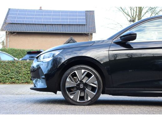 Opel Corsa-e Elegance 50 kWh | NL-AUTO! | DEALER OH! | CRUISE | STAND KACHEL | ALL-SEASON | LANE ASSIST | NAVI... ActivLease financial lease