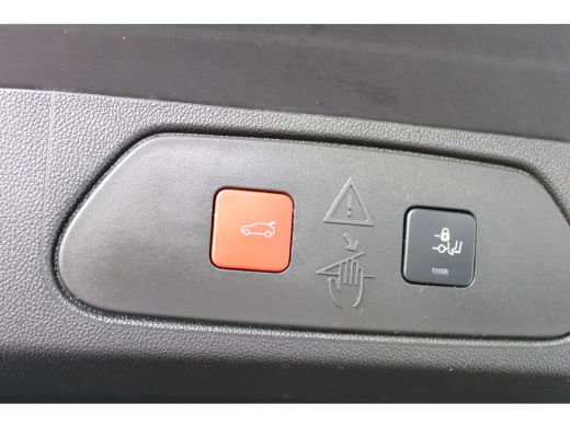 Opel Grandland X 1.2 Turbo Business Elegance | Comfortstoel(en) | Dodehoek detectie | Koplampen adaptief ActivLease financial lease