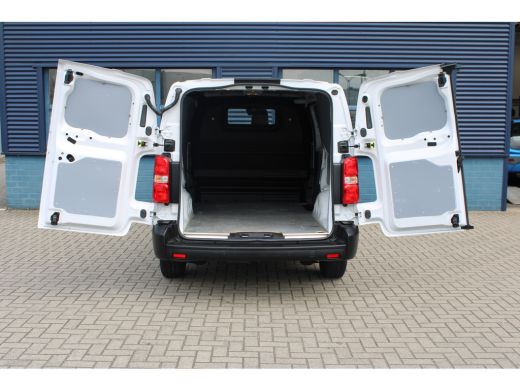 Opel Vivaro L3 2.0 BlueHDi 145 PK | NAVIGATIE | ALL SEASON BANDEN | BETIMMERINGLAADRUIMTE | APPLE CARPLAY/AND... ActivLease financial lease