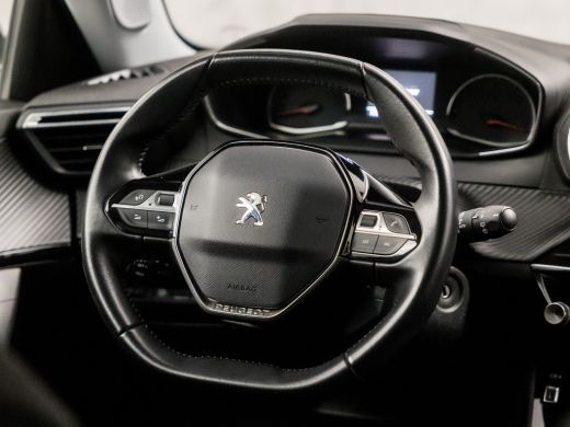 Peugeot 2008 1.2 PureTech Sport (APPLE CARPLAY, GROOT NAVI, STOELVERWARMING, PARKEERSENSOREN, SPORTSTOELEN, LE... ActivLease financial lease