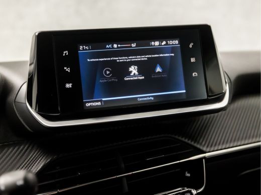 Peugeot 2008 1.2 PureTech Sport (APPLE CARPLAY, GROOT NAVI, STOELVERWARMING, PARKEERSENSOREN, SPORTSTOELEN, LE... ActivLease financial lease