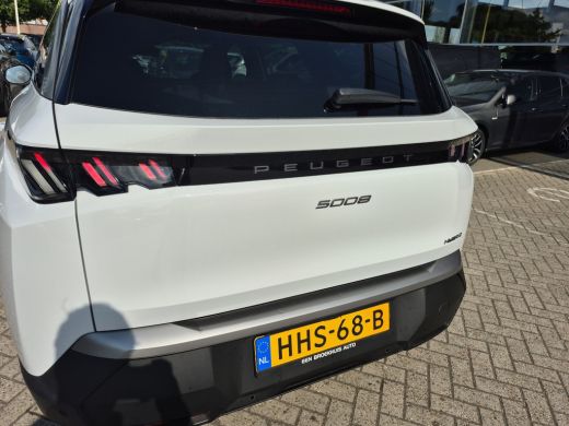 Peugeot 5008 1.2 Hybrid 136 Allure Panoramic navigation pack | 360graden camera | Stuurwiel verwarming | Full ... ActivLease financial lease