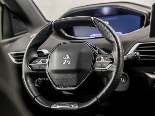 Peugeot 5008 1.2 PureTech GT-Line 7 Persoons (APPLE CARPLAY, 360 CAMERA, LED KOPLAMPEN, SPORTSTOELEN, ZWART HE... ActivLease financial lease