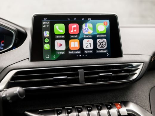 Peugeot 5008 1.2 PureTech GT-Line 7 Persoons (APPLE CARPLAY, 360 CAMERA, LED KOPLAMPEN, SPORTSTOELEN, ZWART HE... ActivLease financial lease