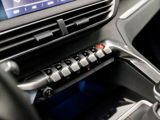 Peugeot 5008 1.2 PureTech GT-Line 7 Persoons (APPLE CARPLAY, 360 CAMERA, LED KOPLAMPEN, SPORTSTOELEN, ZWART HE... ActivLease financial lease