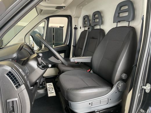 Peugeot Boxer 330 2.0 BlueHDI L2H2 Premium Pack | Achteruitrijcamera | Airco | Cruise control ActivLease financial lease
