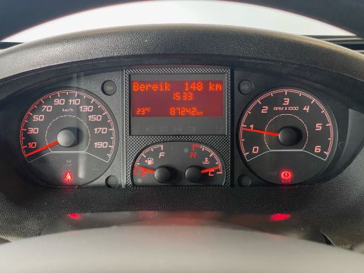 Peugeot Boxer 330 2.0 BlueHDI L2H2 Premium Pack | Achteruitrijcamera | Airco | Cruise control ActivLease financial lease