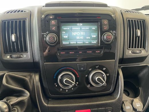 Peugeot Boxer 330 2.0 BlueHDI L2H2 Premium Pack | Achteruitrijcamera | Airco | Cruise control ActivLease financial lease