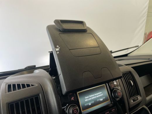Peugeot Boxer 330 2.0 BlueHDI L2H2 Premium Pack | Achteruitrijcamera | Airco | Cruise control ActivLease financial lease