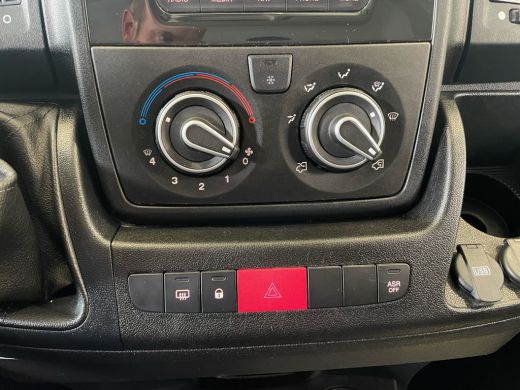 Peugeot Boxer 330 2.0 BlueHDI L2H2 Premium Pack | Achteruitrijcamera | Airco | Cruise control ActivLease financial lease