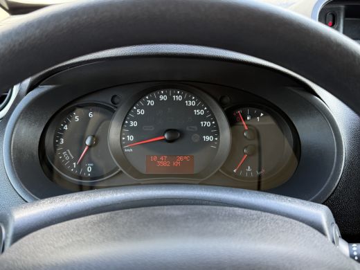 Renault Kangoo 1.5 Blue dCi 80 / RUIKT NOG NIEUW !! / 1e EIG. / !! 3.582 KM !! / 6-BAK / AIRCO / PDC / NETTE BUS ActivLease financial lease