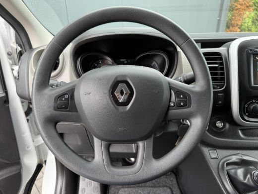 Renault Trafic 1.6 dCi 126 PK / L1H1 / 1e EIG. / 2x SCHUIFDEUR / TREKHAAK / AIRCO / CRUISE / NAVI ActivLease financial lease