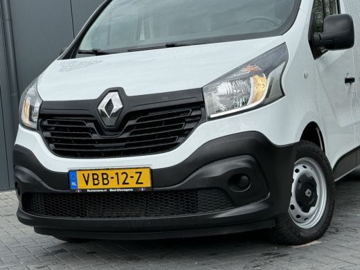 Renault Trafic 1.6 dCi 126 PK / L1H1 / 1e EIG. / 2x SCHUIFDEUR / TREKHAAK / AIRCO / CRUISE / NAVI ActivLease financial lease