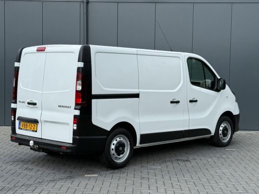 Renault Trafic 1.6 dCi 126 PK / L1H1 / 1e EIG. / 2x SCHUIFDEUR / TREKHAAK / AIRCO / CRUISE / NAVI ActivLease financial lease