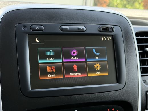 Renault Trafic 2.0 dCi 120 PK / L1H1 / 20.550 KM !!! / 2x SCHUIFDEUR / TREKHAAK / AIRCO / CRUISE / NAVI / LED ActivLease financial lease