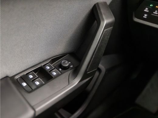 Seat Leon 1.0 TSI Style Launch Edition (VIRTUAL COCKPIT, 1e EIGENAAR, APPLE CARPLAY, GROOT NAVI, CLIMATE, C... ActivLease financial lease