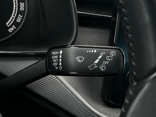 Skoda Kamiq 1.0 TSI 110 pk Ambition 7-DSG | Apple Carplay/Android Auto|telefoonintegratie premium | Buitenspi... ActivLease financial lease